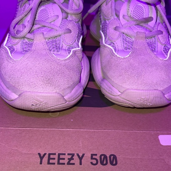 Yeezy 500 blush size 5.5 main image 5